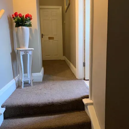 Bed & Breakfast 44 Wigginton Road *